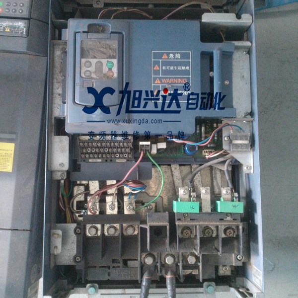 富士LM1S变频器现场维修